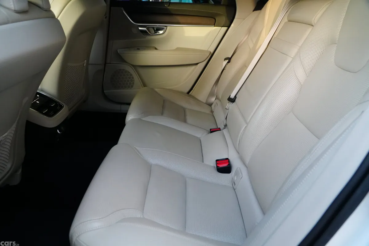 Volvo V90 Estate, Diesel, 2019, White