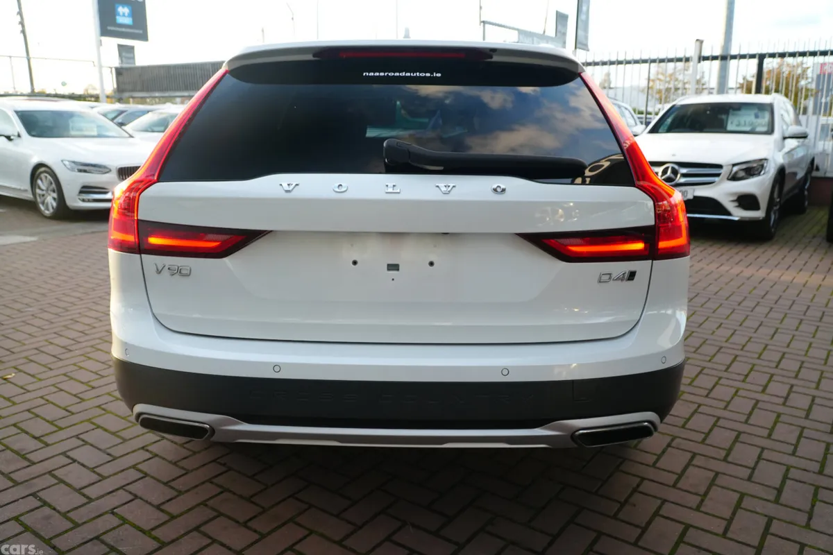 Volvo V90 Estate, Diesel, 2019, White