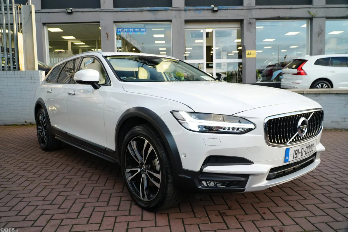 Volvo V90 Estate, Diesel, 2019, White
