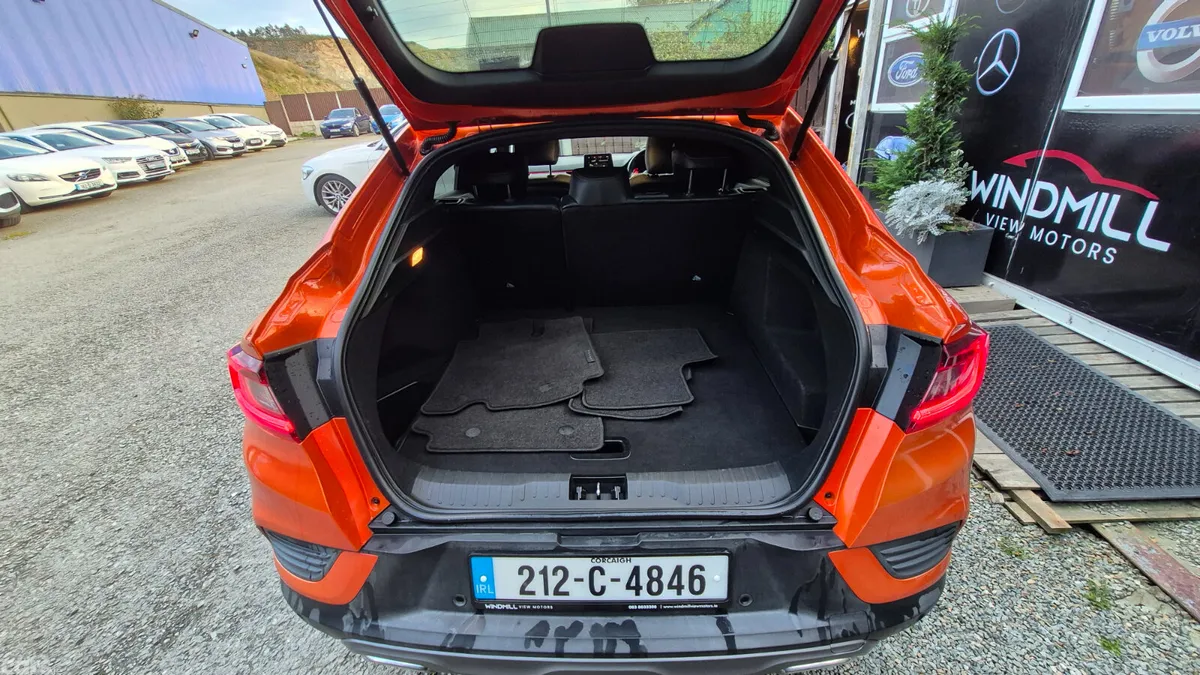 Renault Arkana Hatchback, Petrol, 2021, Orange