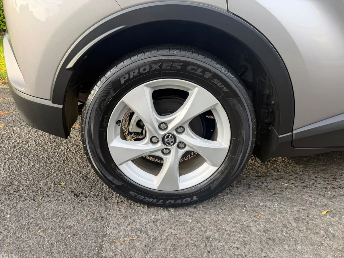 Toyota C-HR SUV, Petrol Hybrid, 2017, Beige