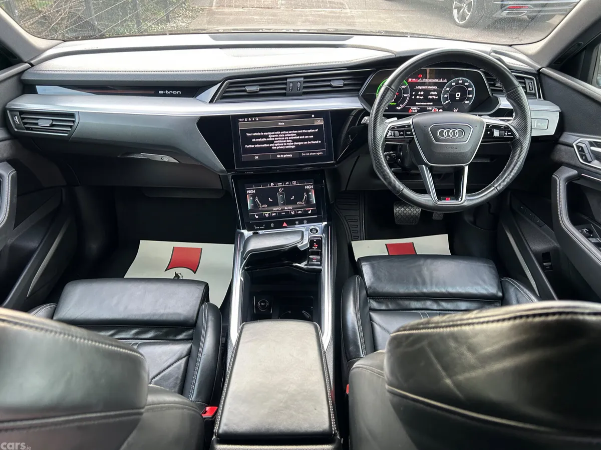 Audi e-tron SUV, Electric, 2021, Grey
