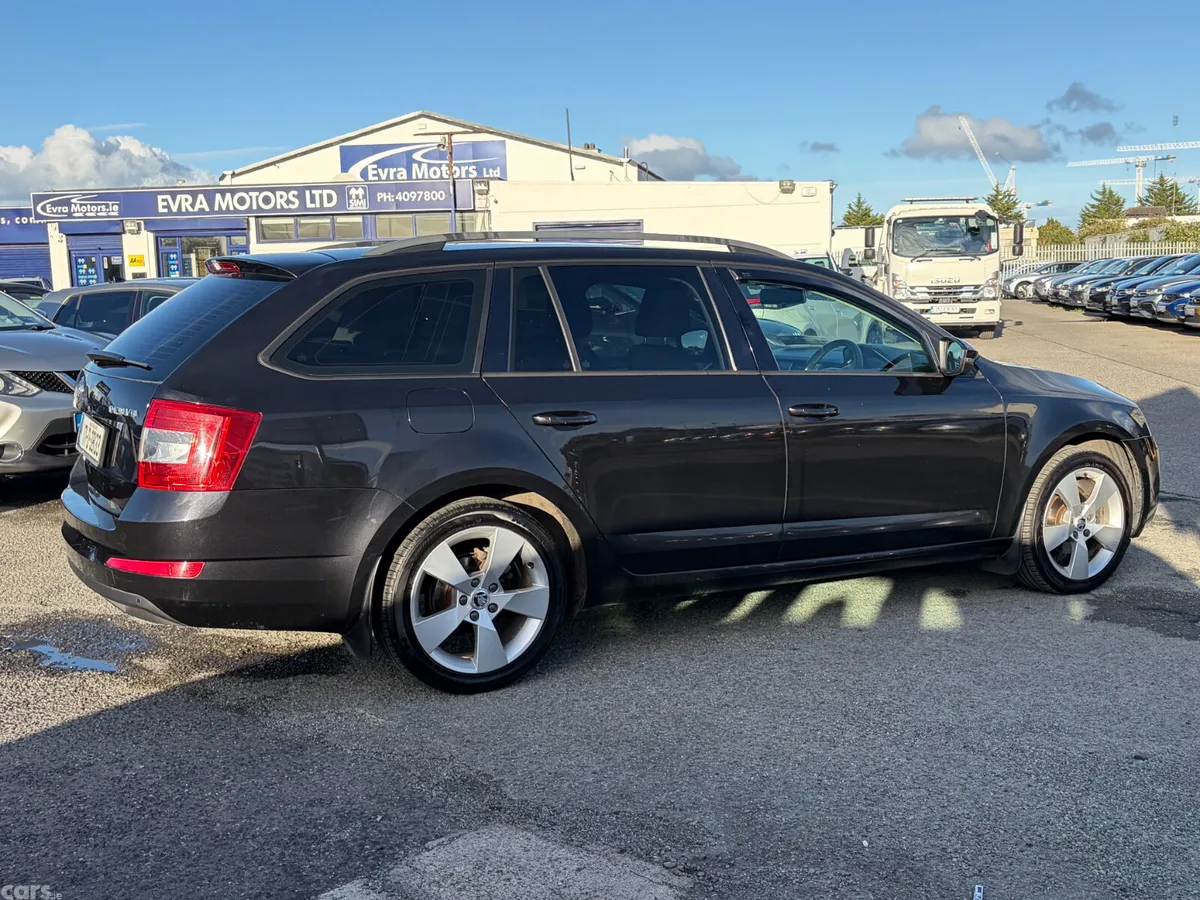Skoda Octavia Estate, Diesel, 2017, Black