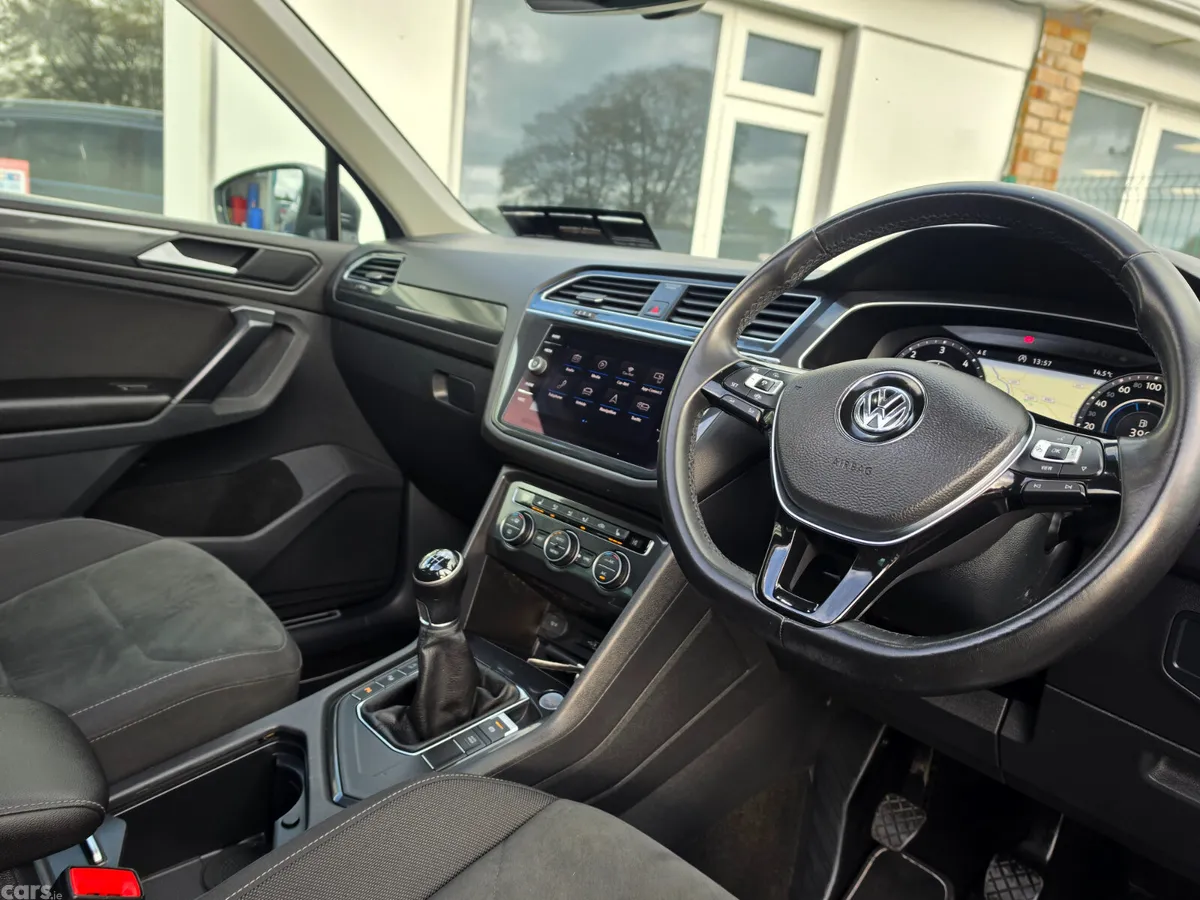 Volkswagen Tiguan SUV, Diesel, 2019, Grey