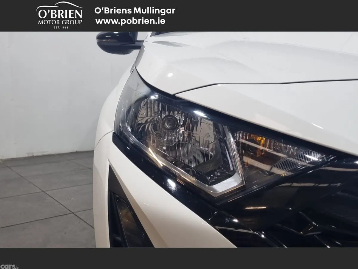 Hyundai i20 Hatchback, Petrol, 2026, White