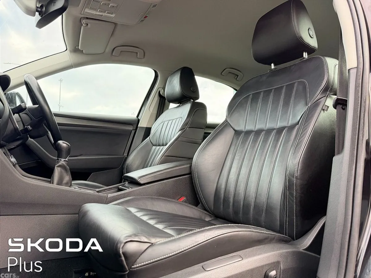 Skoda Superb Saloon, Diesel, 2023, Black