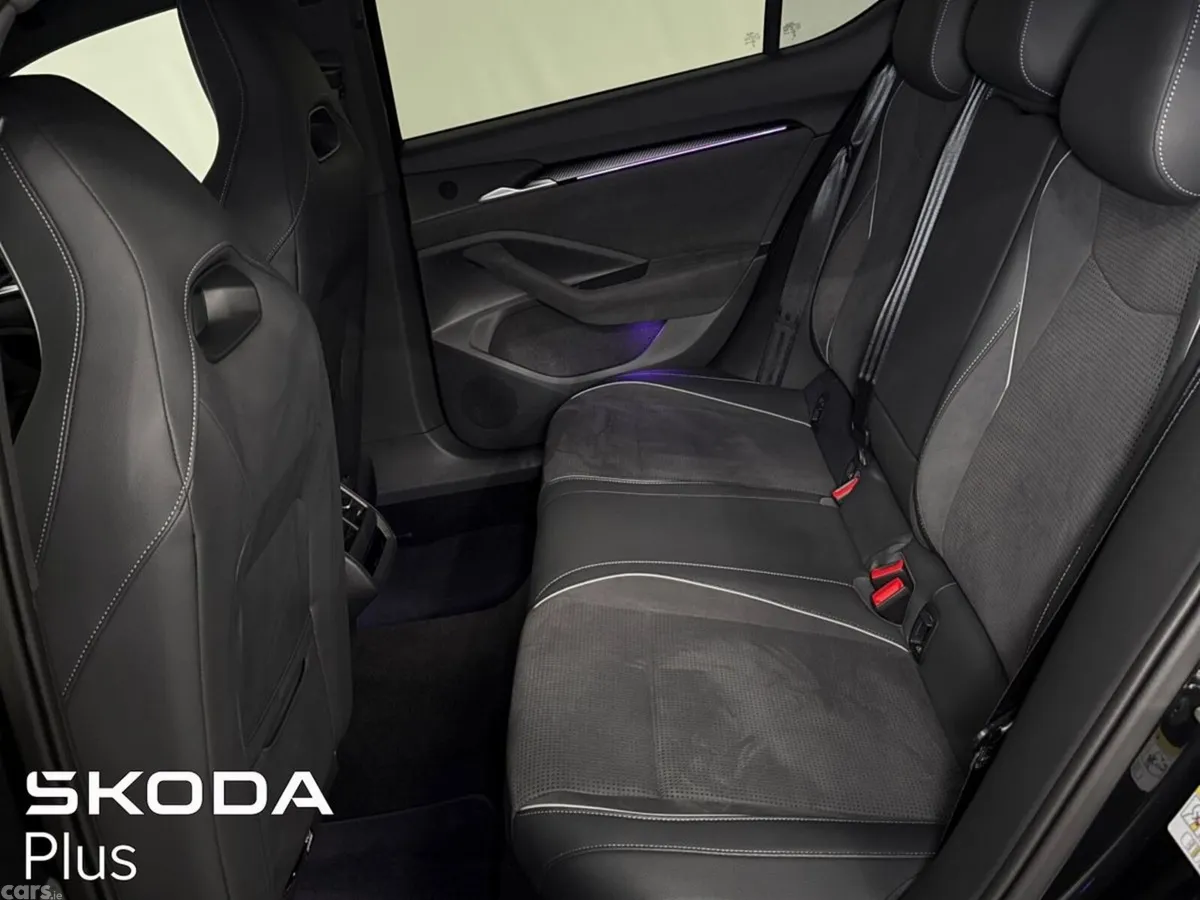 Skoda Superb Saloon, Diesel, 2026, Black