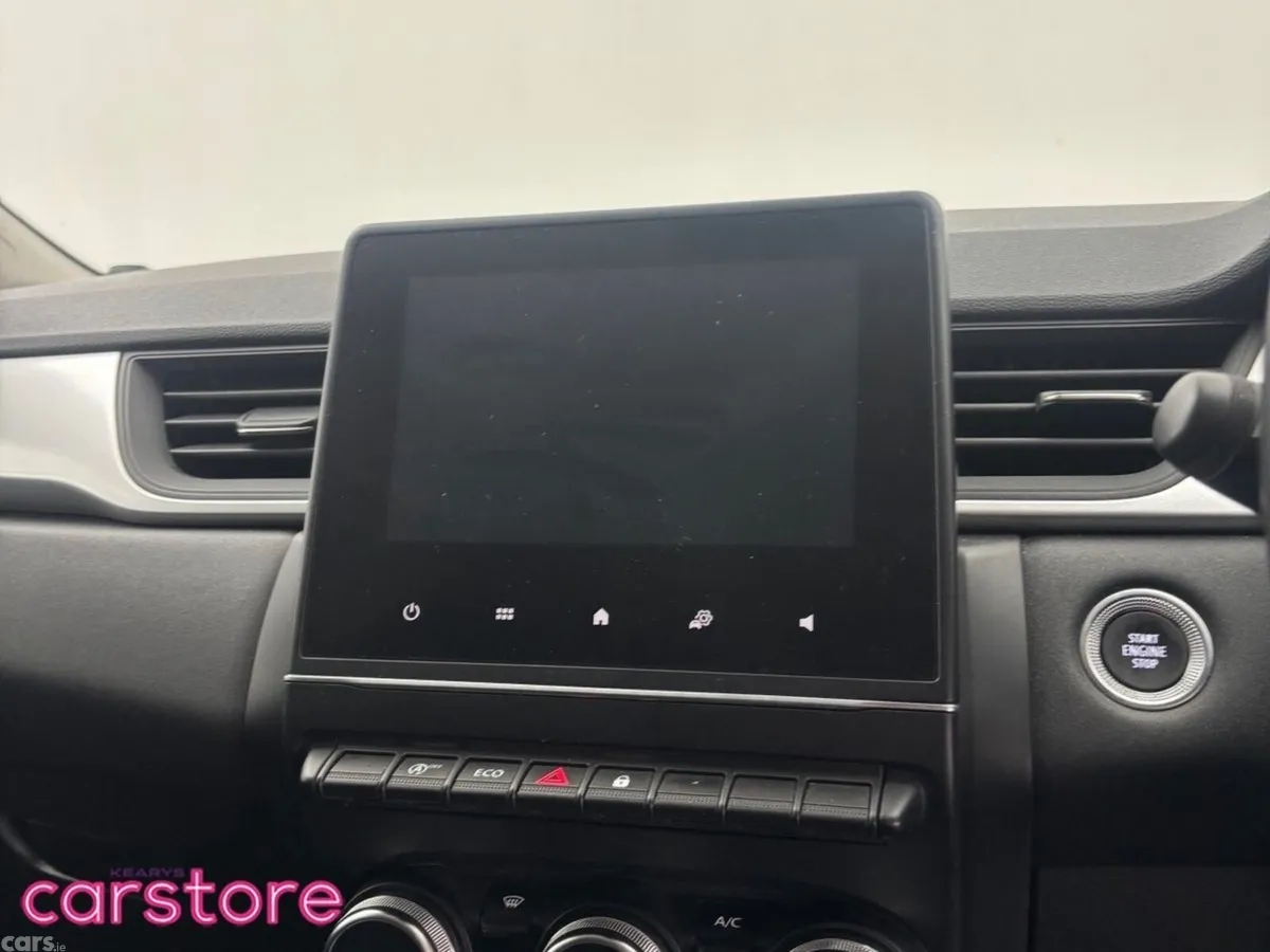 Renault Captur Hatchback, Petrol, 2024, White