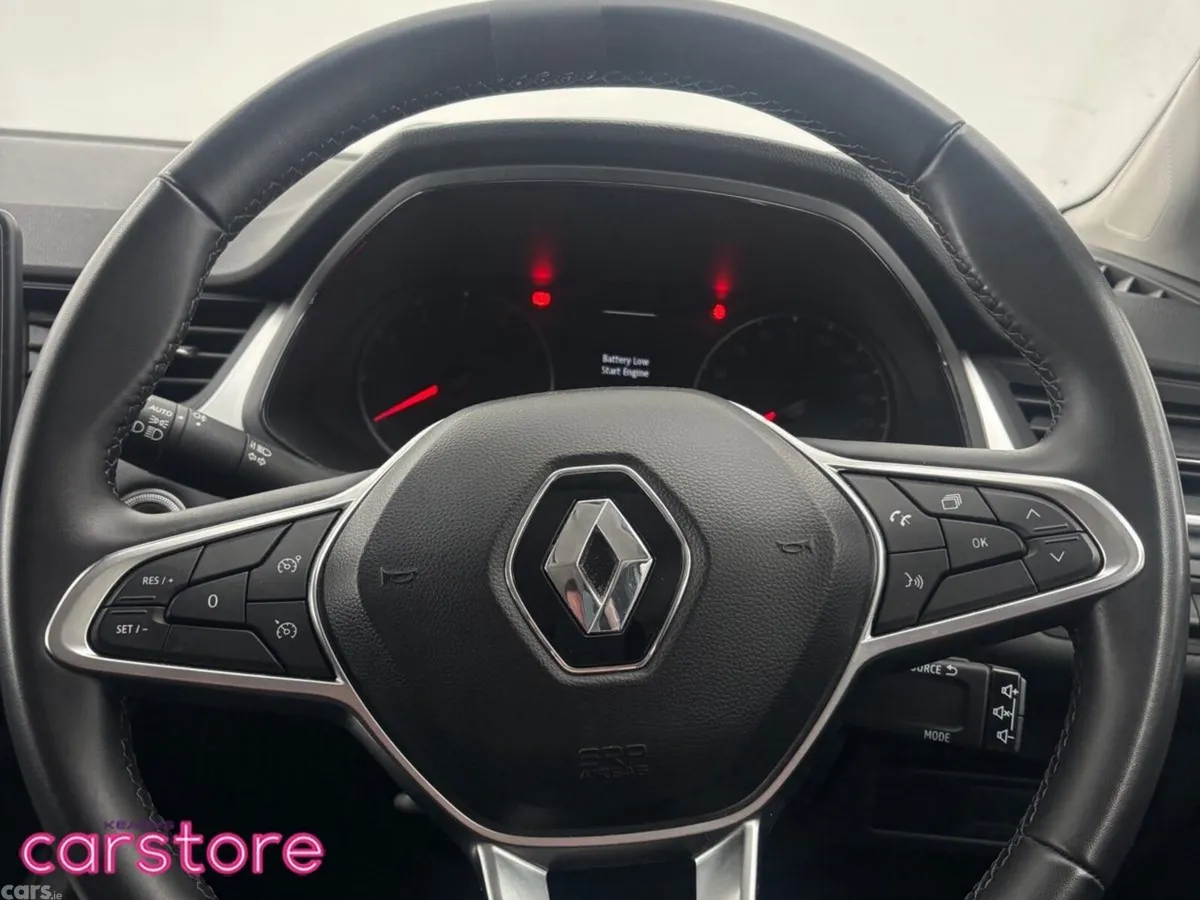 Renault Captur Hatchback, Petrol, 2024, White
