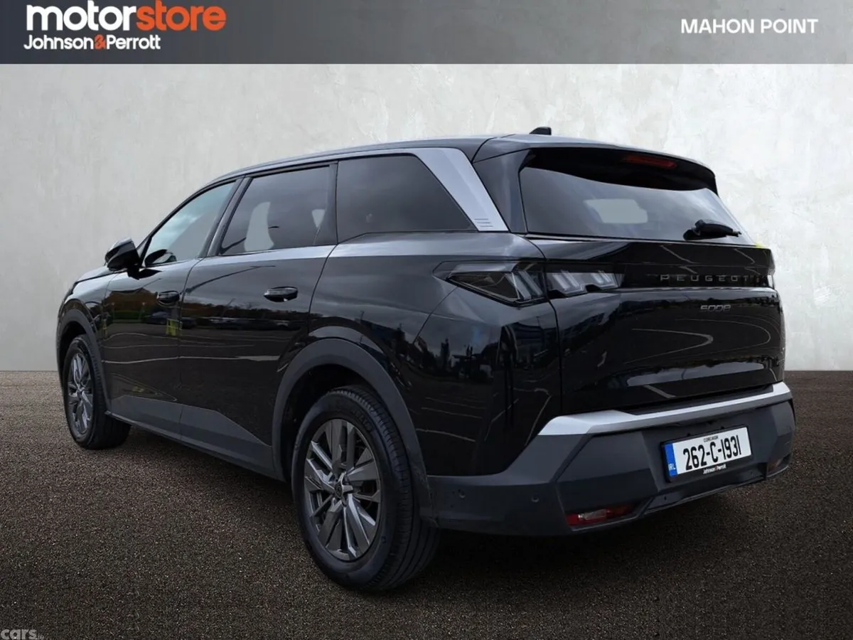 Peugeot 5008 MPV, Petrol, 2026, Black