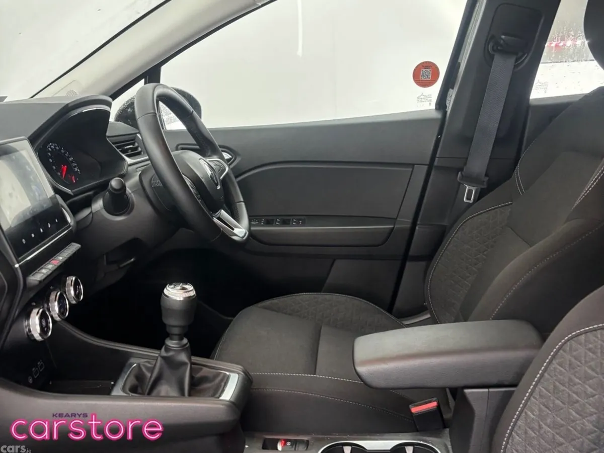 Renault Captur Hatchback, Petrol, 2024, Black