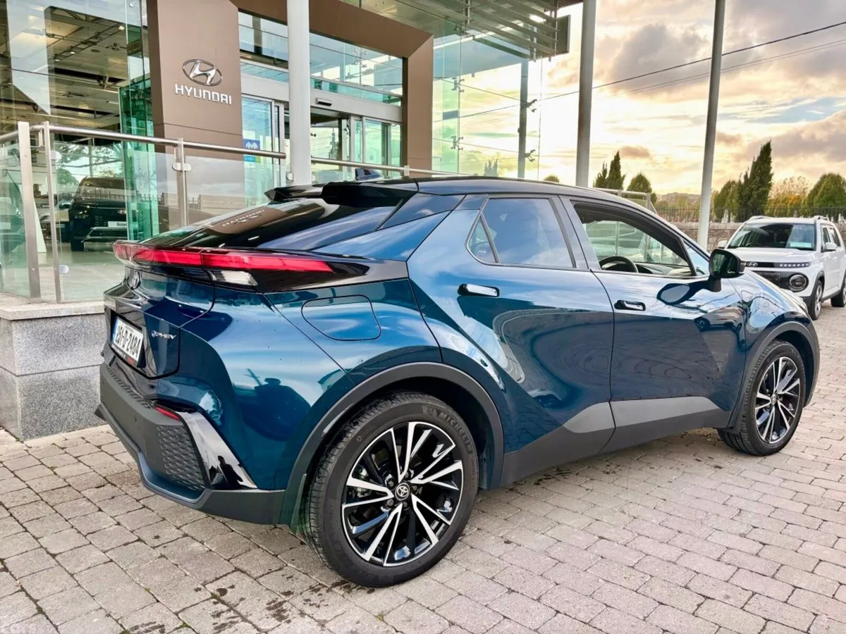 Toyota C-HR Hatchback, Petrol Plug-in Hybrid, 2025, Blue