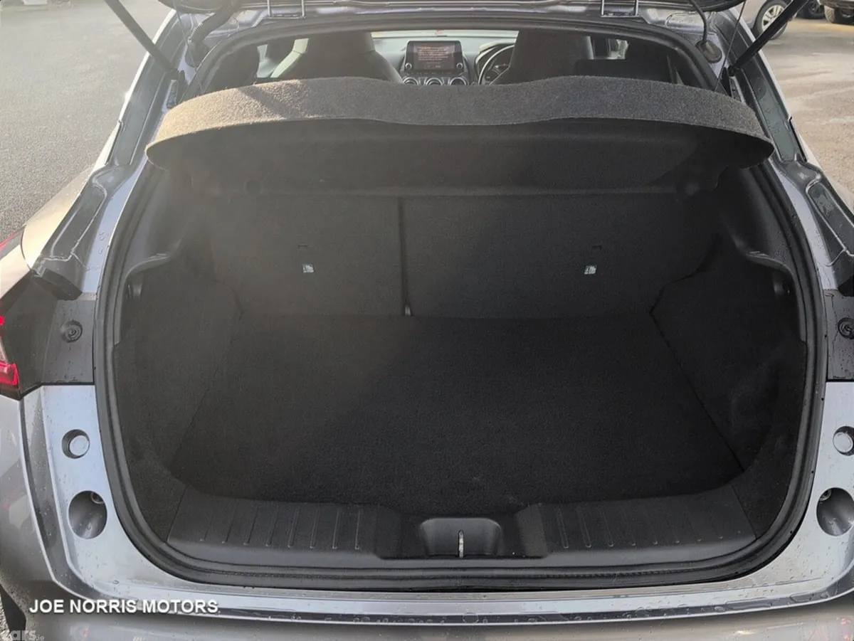 Nissan Juke MPV, Petrol, 2023, Grey