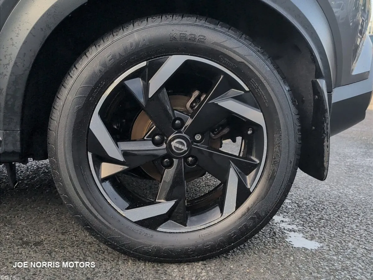 Nissan Juke MPV, Petrol, 2023, Grey