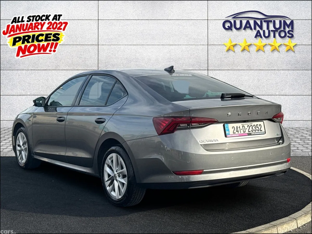 Skoda Octavia Hatchback, Petrol Hybrid, 2024, Grey