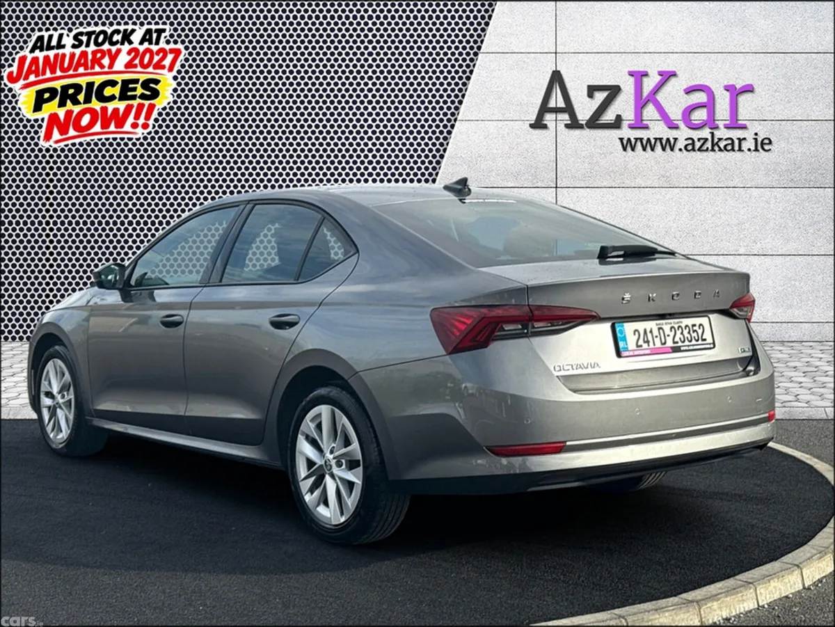 Skoda Octavia Hatchback, Petrol Hybrid, 2024, Grey