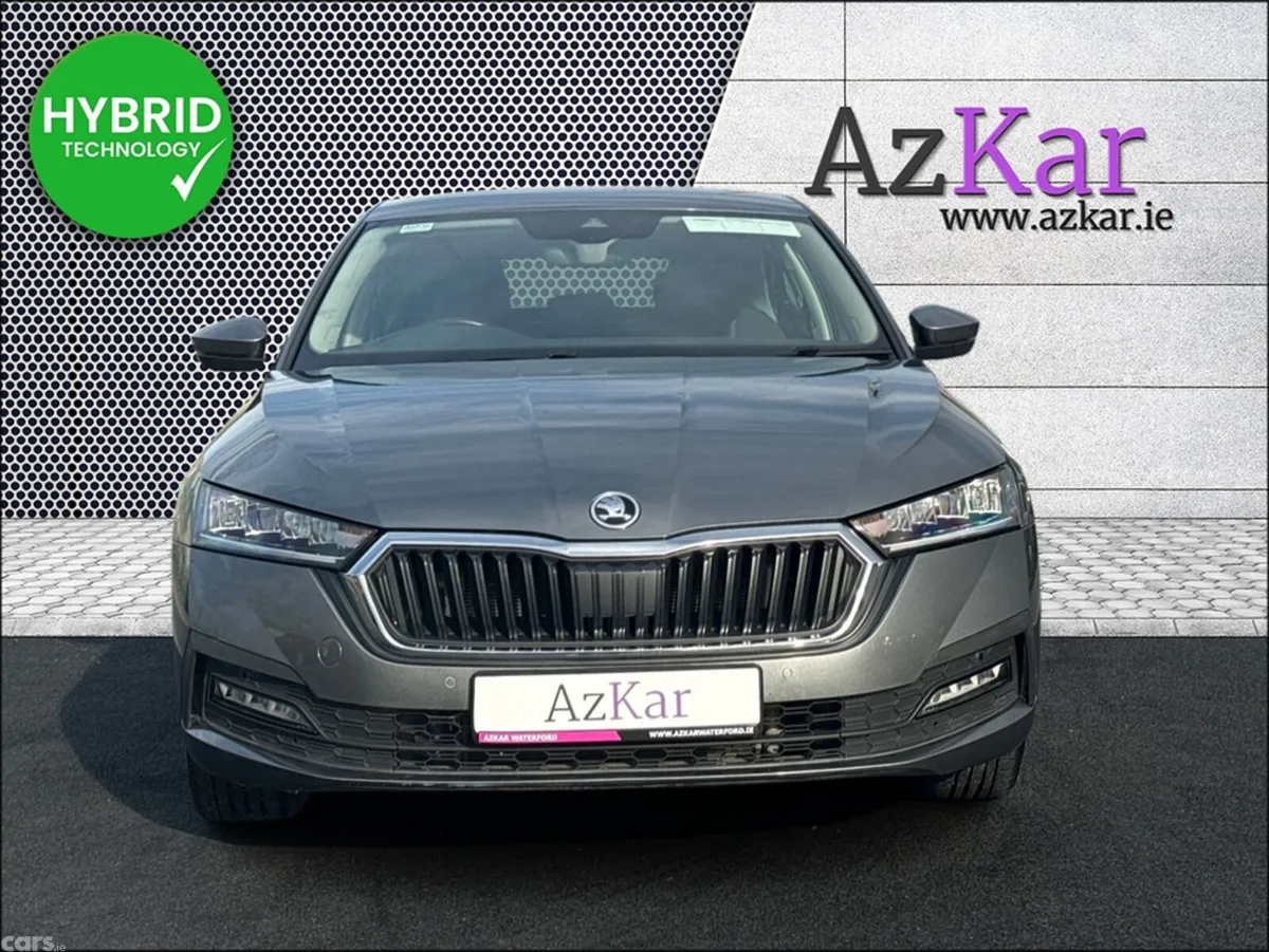Skoda Octavia Hatchback, Petrol Hybrid, 2024, Grey