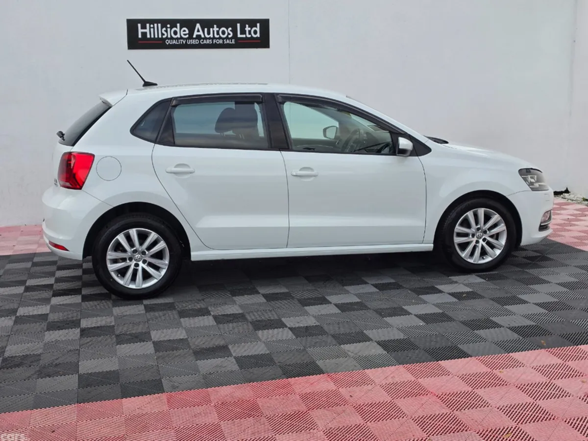 Volkswagen Polo Hatchback, Petrol, 2017, White