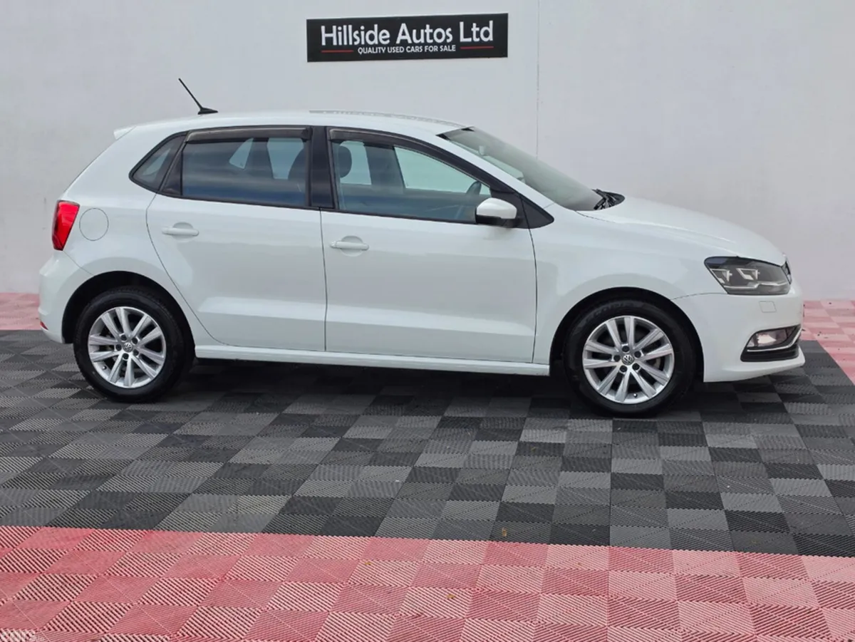 Volkswagen Polo Hatchback, Petrol, 2017, White