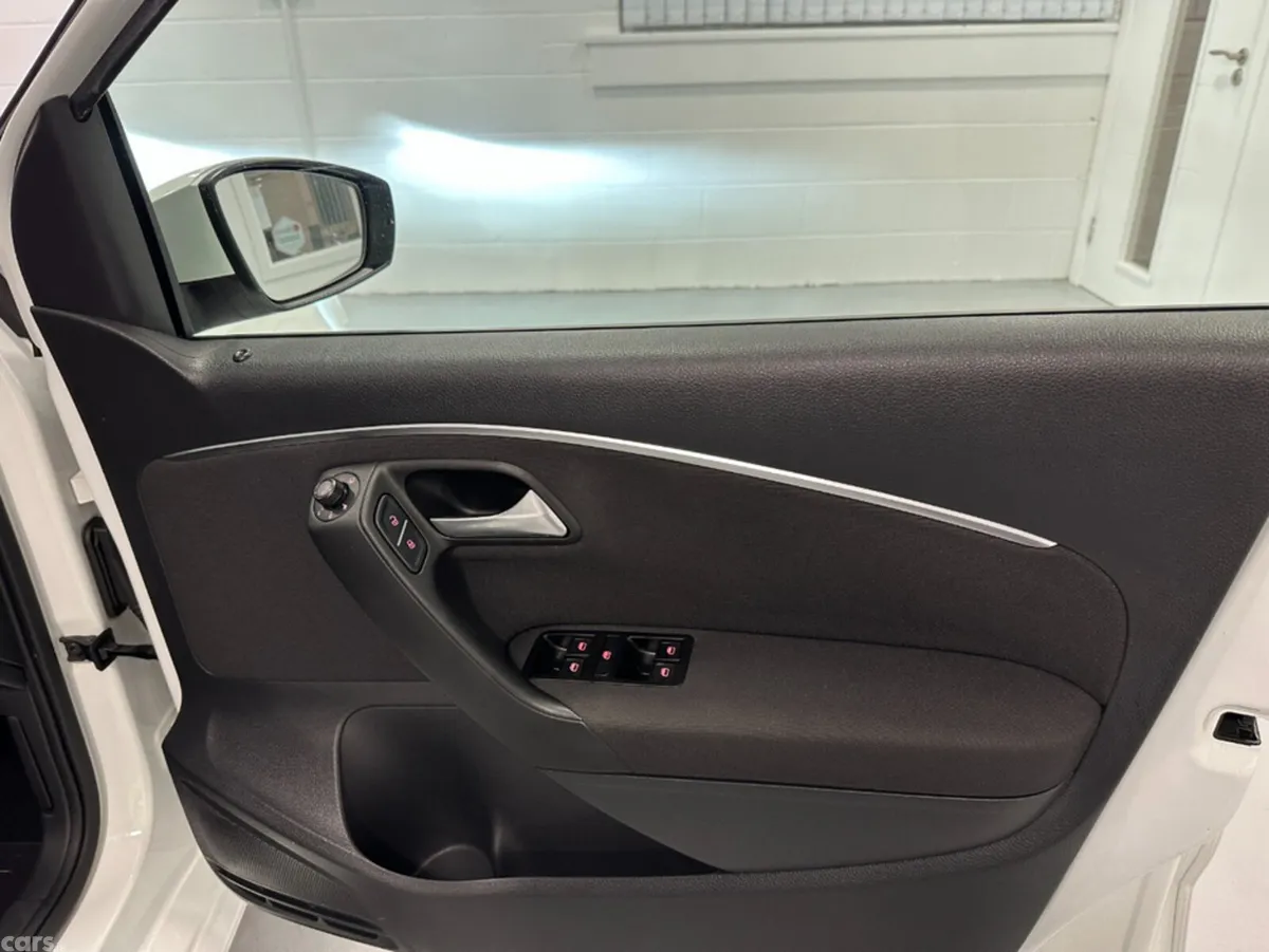 Volkswagen Polo Hatchback, Petrol, 2015, White