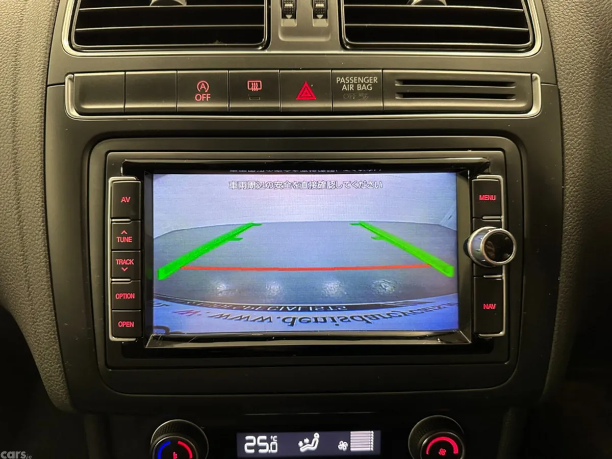 Volkswagen Polo Hatchback, Petrol, 2015, White