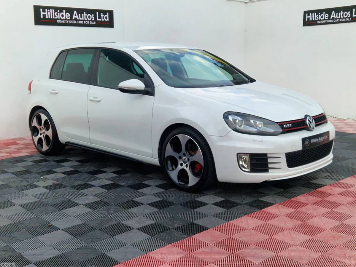 Volkswagen Golf Hatchback, Petrol, 2012, White