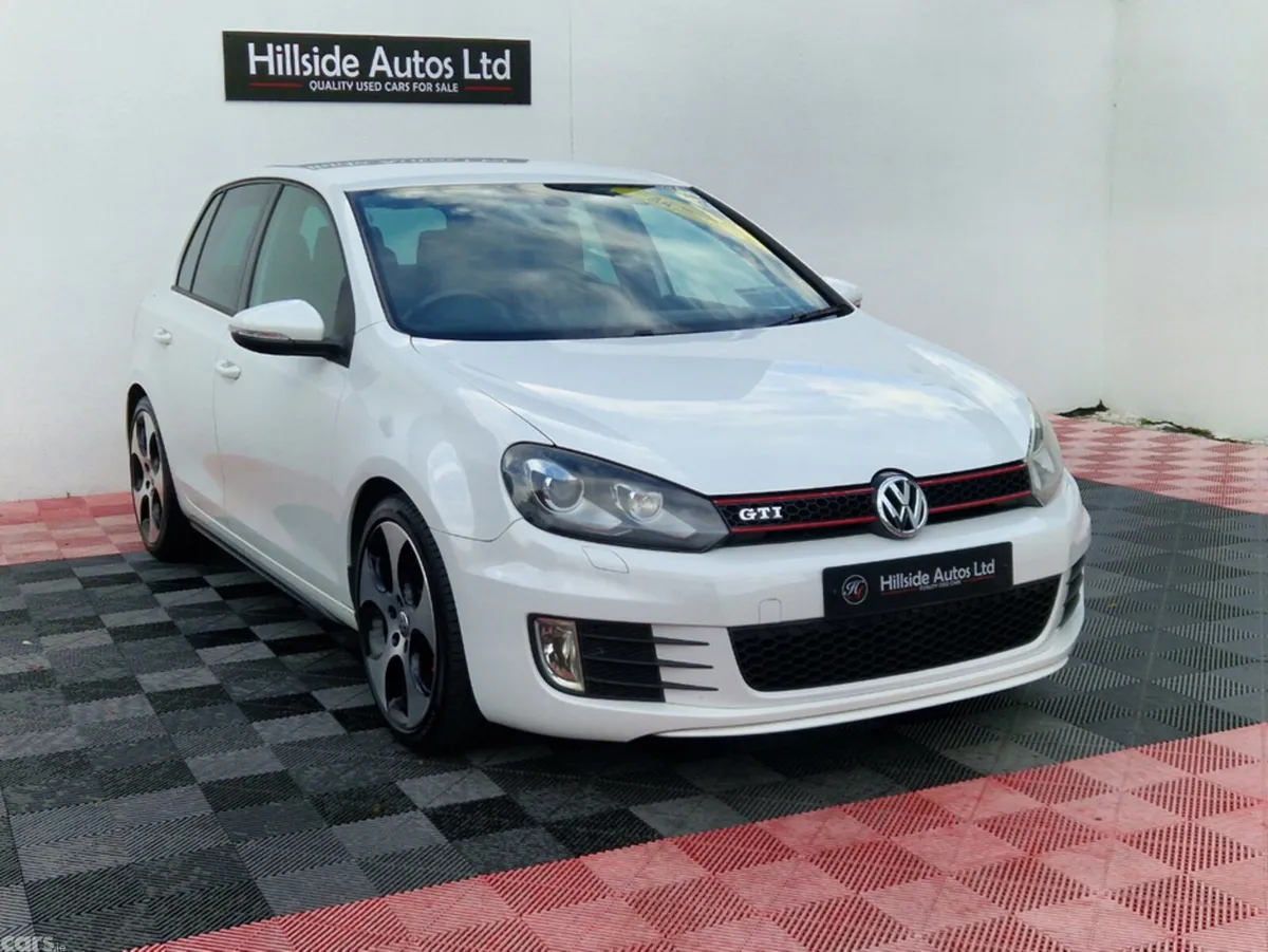 Volkswagen Golf Hatchback, Petrol, 2012, White