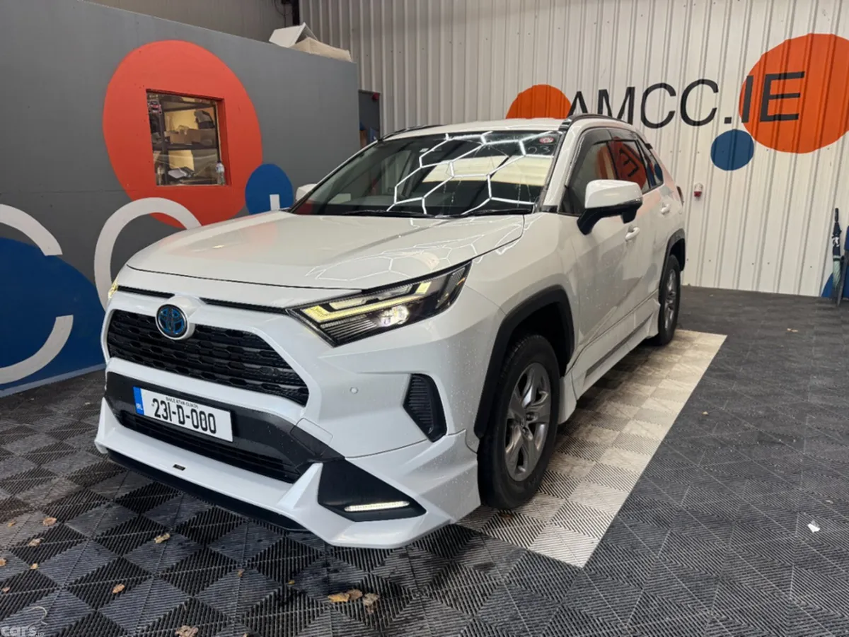 Toyota RAV4 SUV, Petrol Hybrid, 2023, White