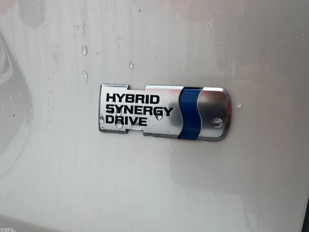 Toyota RAV4 SUV, Petrol Hybrid, 2023, White
