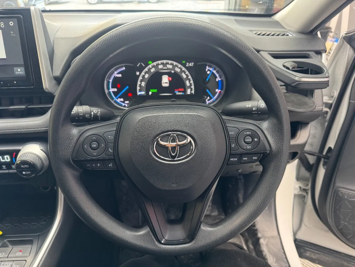 Toyota RAV4 SUV, Petrol Hybrid, 2023, White