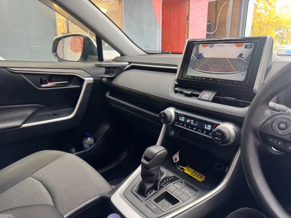 Toyota RAV4 SUV, Petrol Hybrid, 2023, White