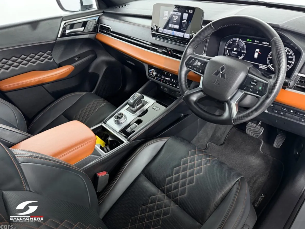 Mitsubishi Outlander SUV, Petrol Plug-in Hybrid, 2023, White