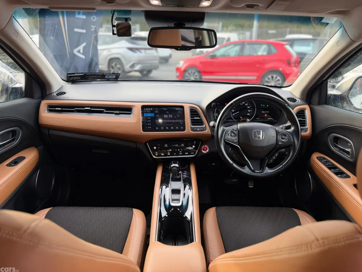 Honda Vezel Estate, Petrol Hybrid, 2018, White