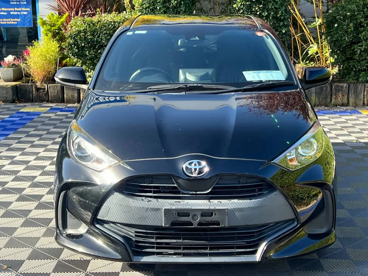 Toyota Yaris Hatchback, Petrol, 2020, Black