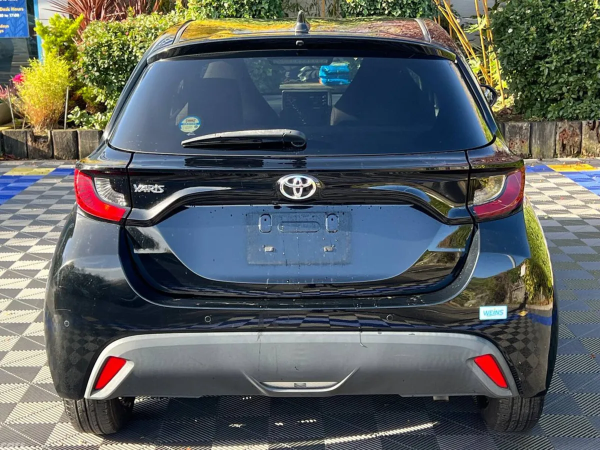 Toyota Yaris Hatchback, Petrol, 2020, Black