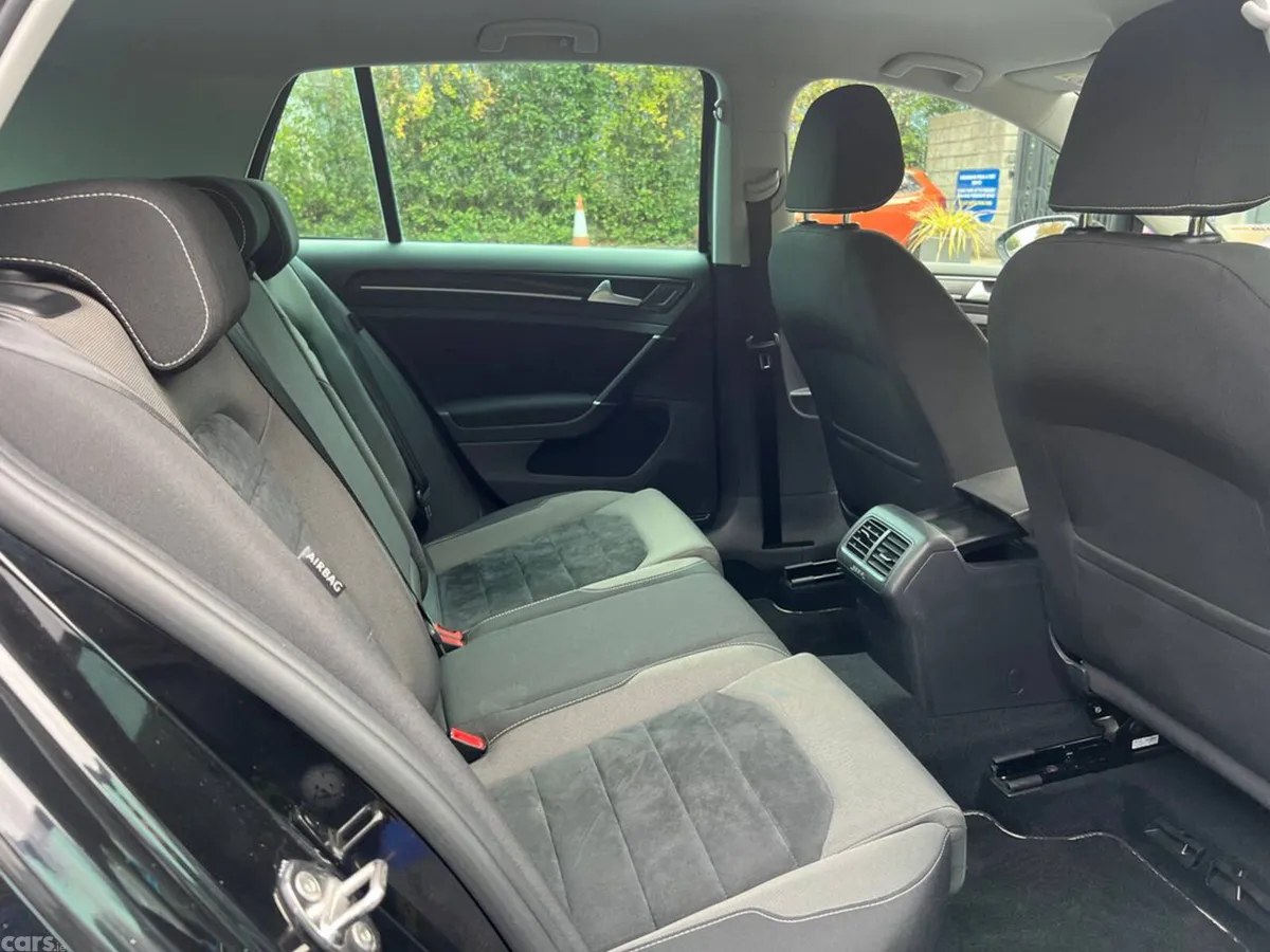 Volkswagen Golf Hatchback, Petrol, 2017, Black