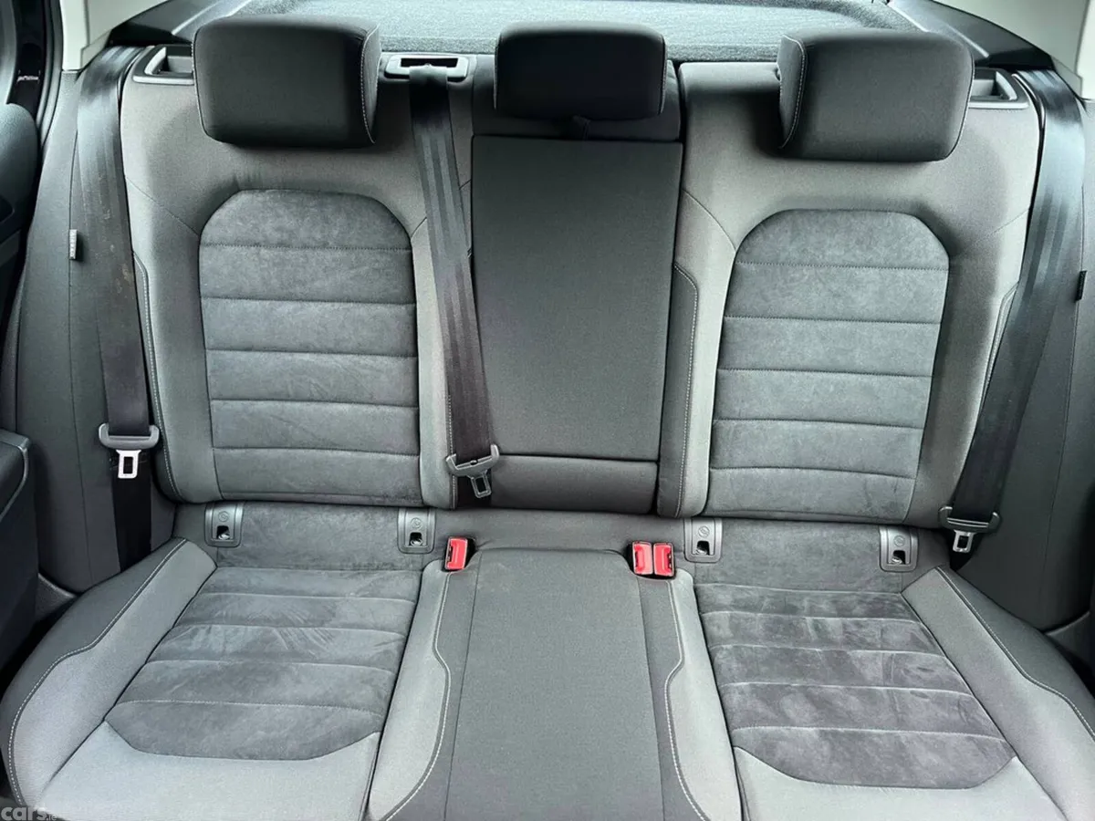 Volkswagen Golf Hatchback, Petrol, 2017, Black