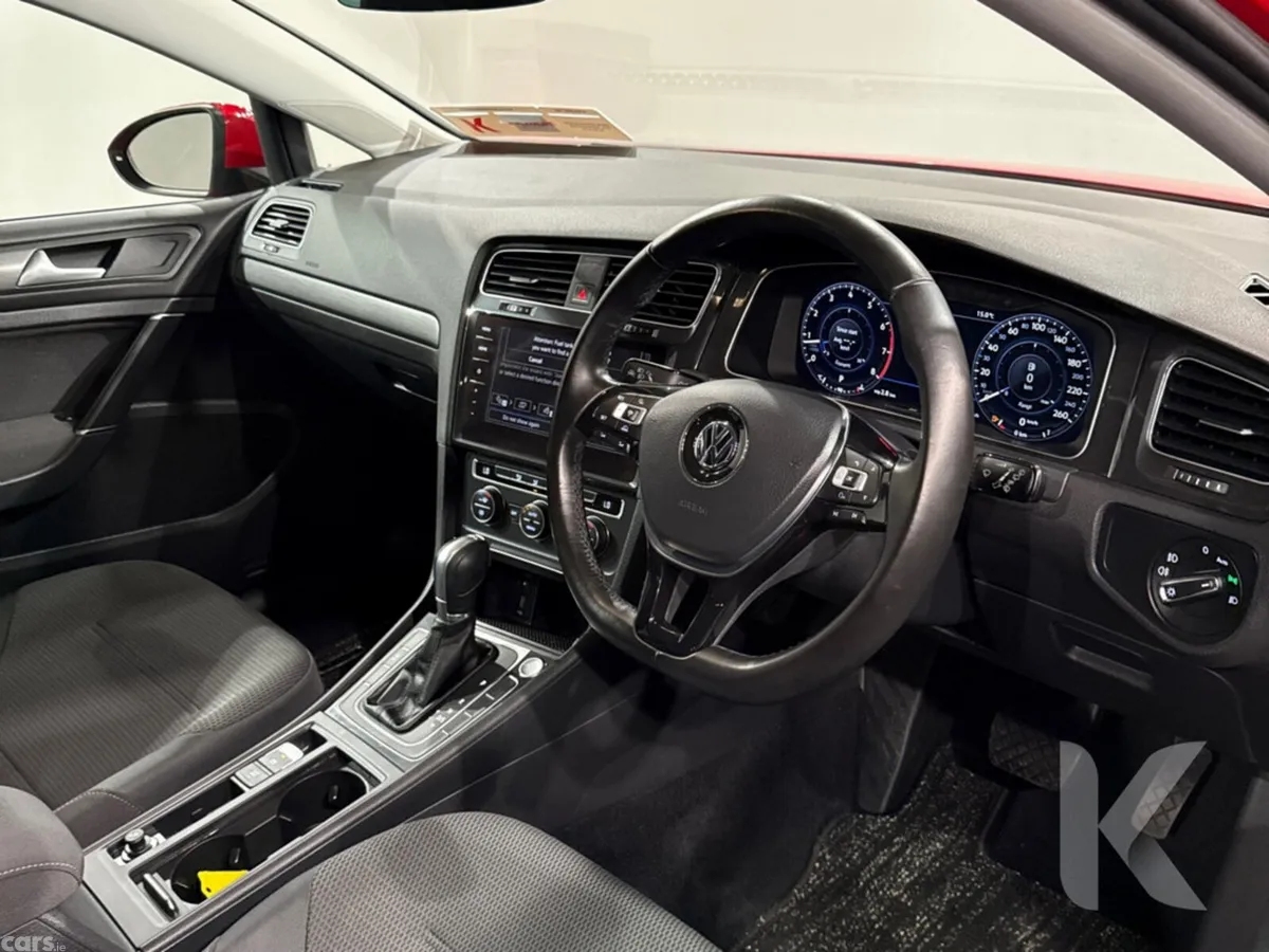Volkswagen Golf Hatchback, Petrol, 2018, Red