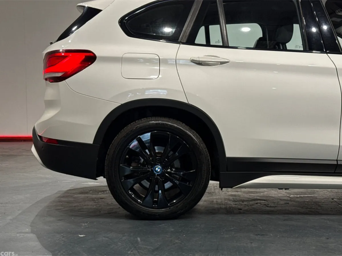 BMW X1 SUV, Petrol Plug-in Hybrid, 2022, White