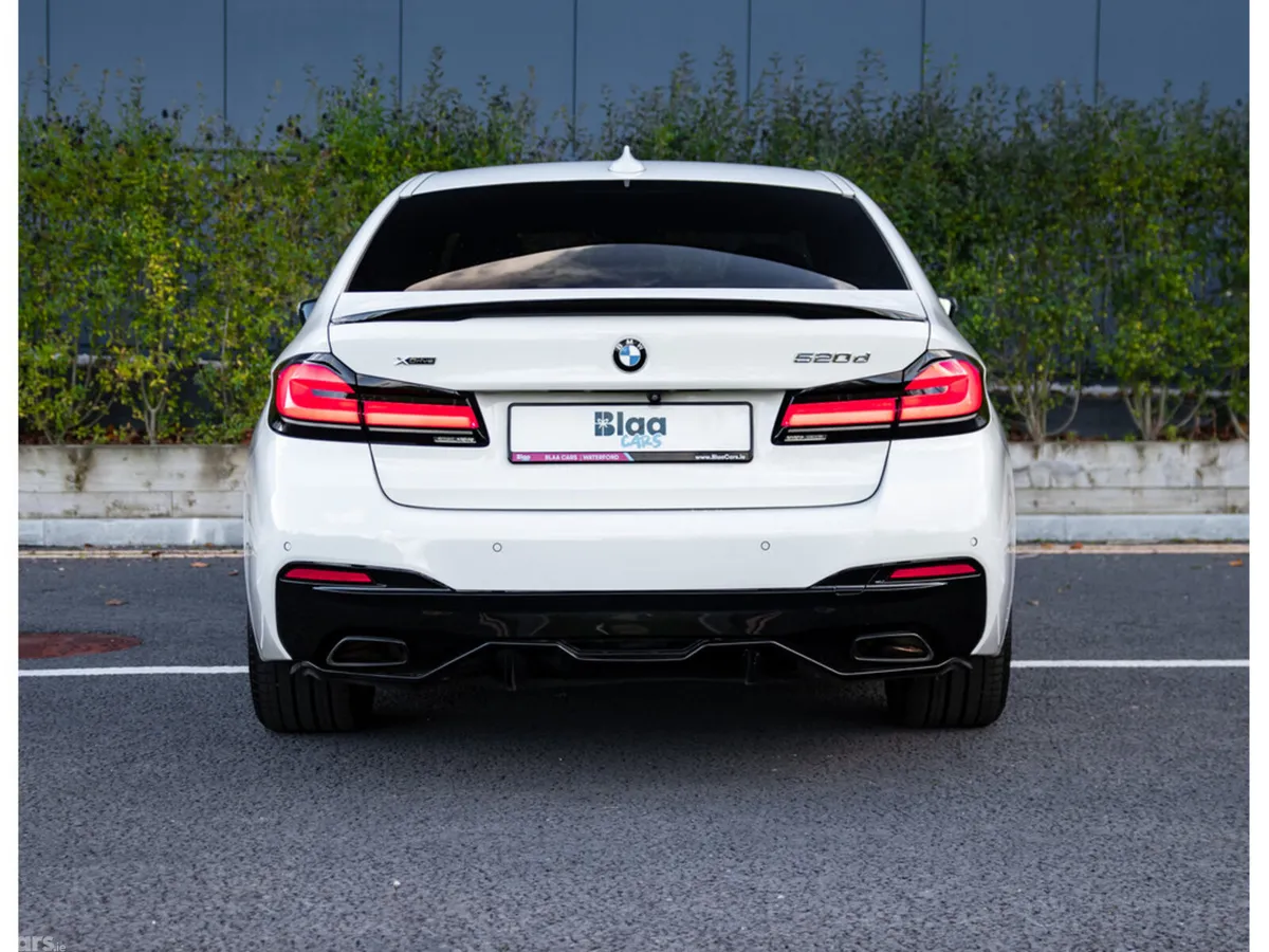BMW 5-Series Saloon, Diesel Hybrid, 2020, White