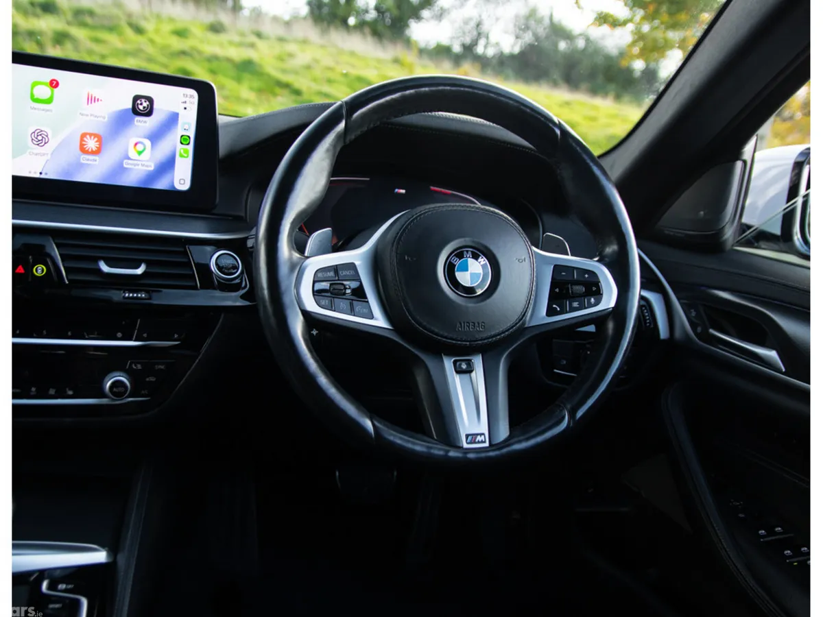 BMW 5-Series Saloon, Diesel Hybrid, 2020, White