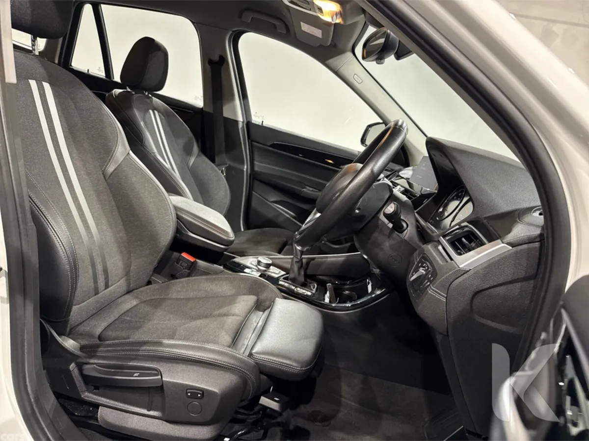 BMW X1 SUV, Petrol Plug-in Hybrid, 2022, White