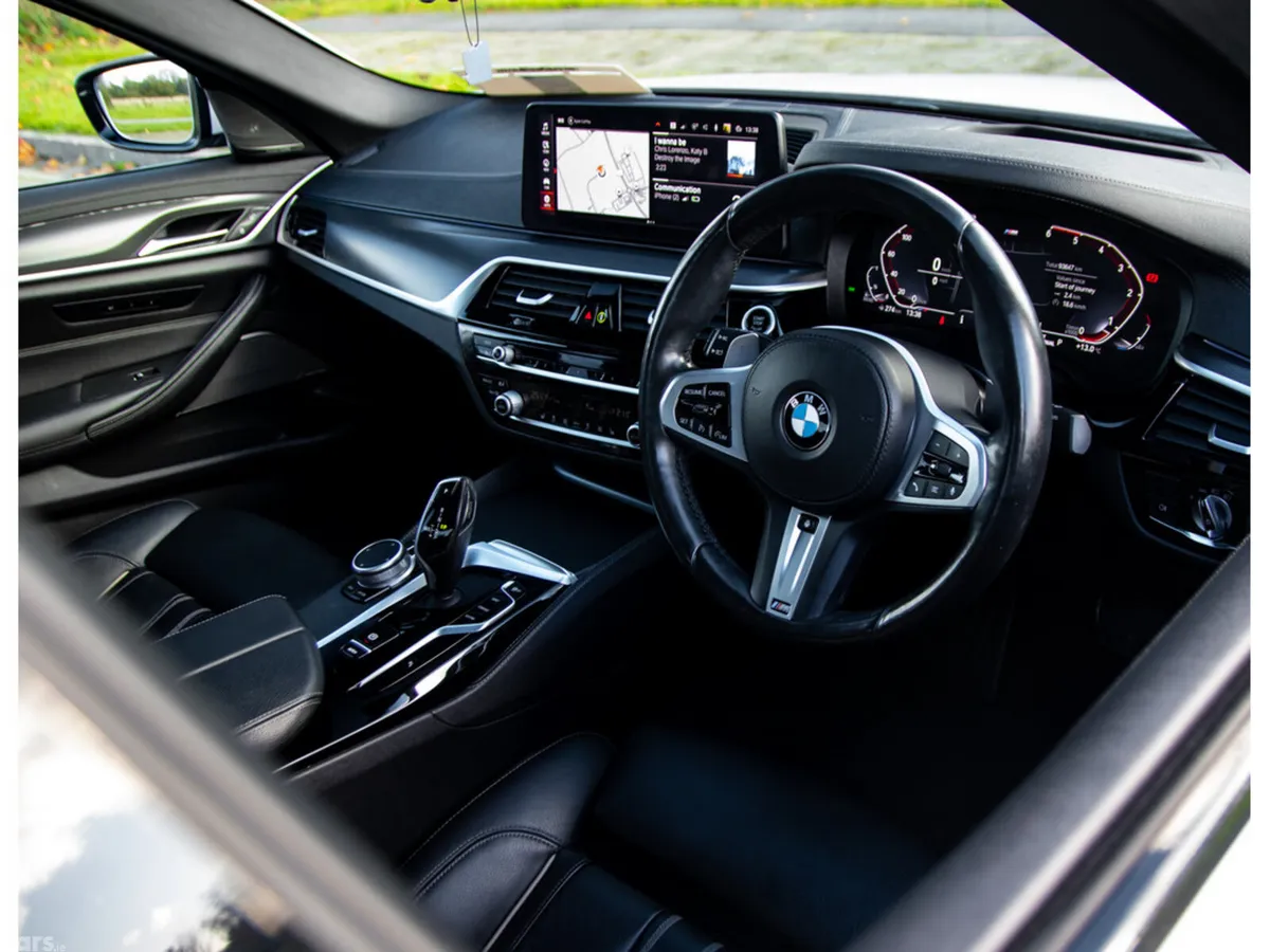BMW 5-Series Saloon, Diesel Hybrid, 2020, White