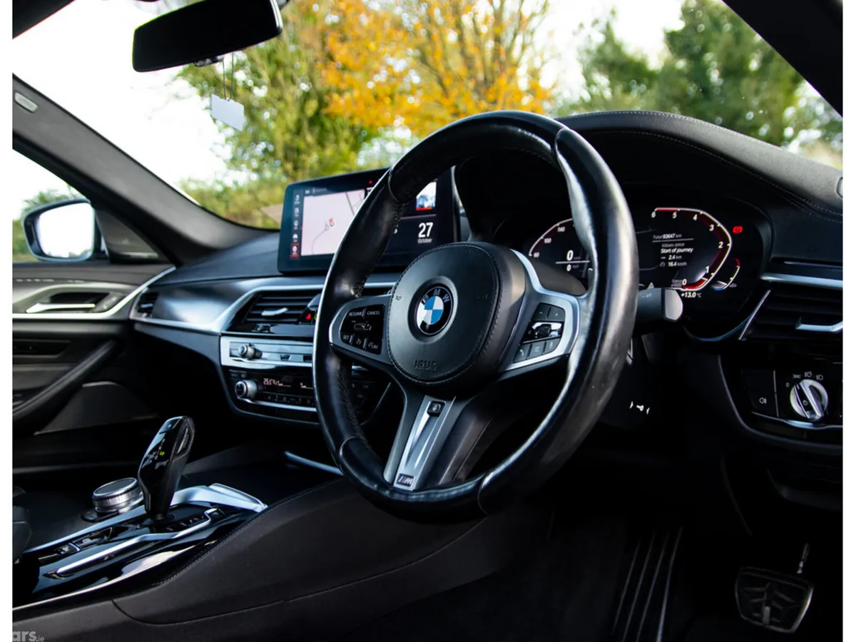 BMW 5-Series Saloon, Diesel Hybrid, 2020, White