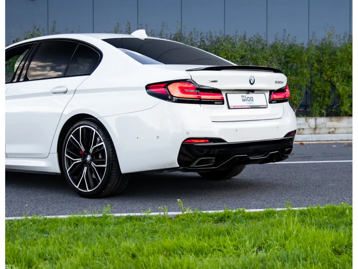 BMW 5-Series Saloon, Diesel Hybrid, 2020, White