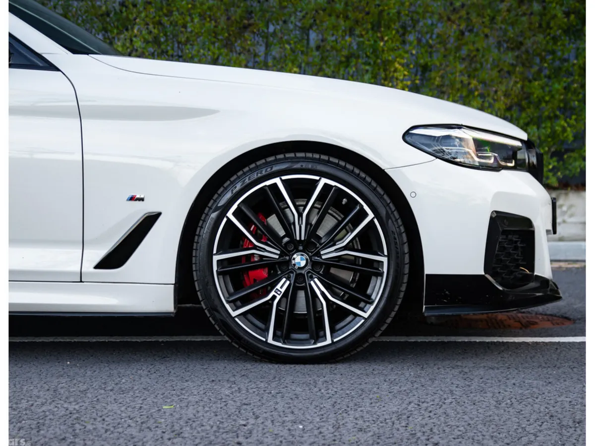 BMW 5-Series Saloon, Diesel Hybrid, 2020, White