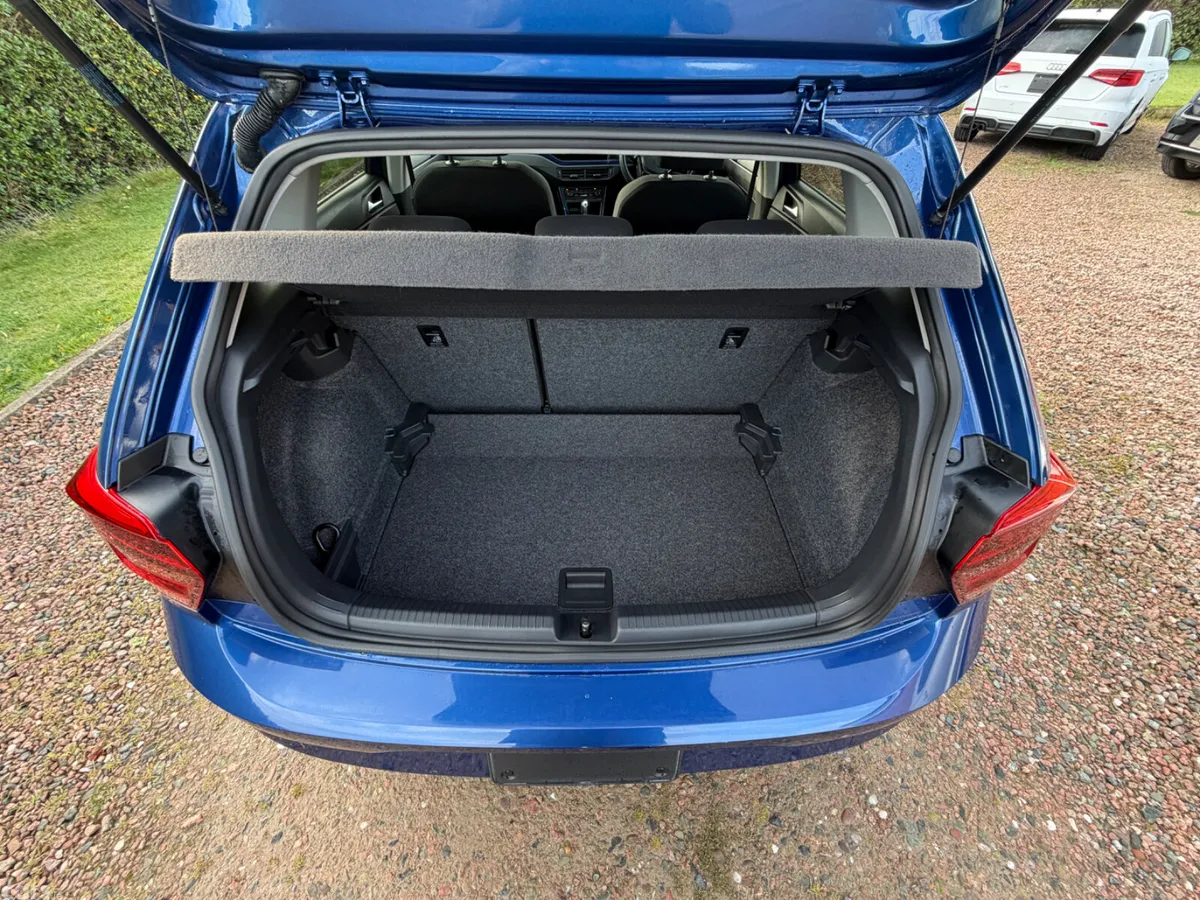 Volkswagen Polo Hatchback, Petrol, 2019, Blue