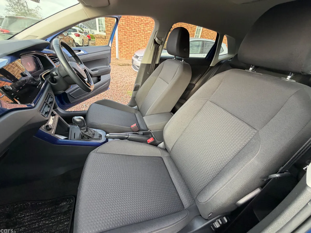 Volkswagen Polo Hatchback, Petrol, 2019, Blue