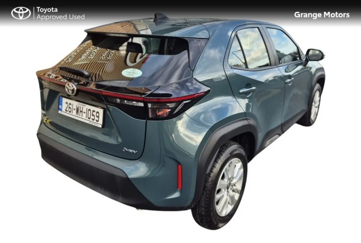 Toyota Yaris Cross Hatchback, Petrol Hybrid, 2026, Green