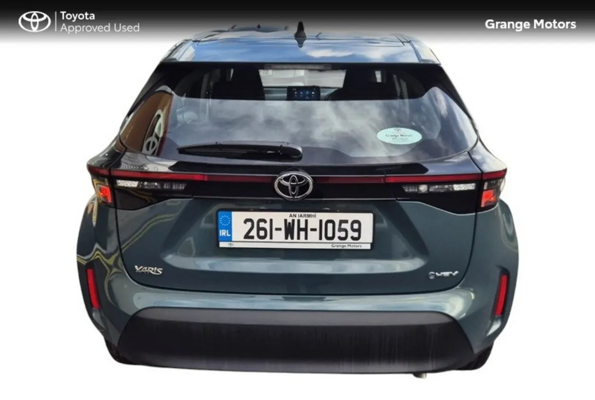 Toyota Yaris Cross Hatchback, Petrol Hybrid, 2026, Green